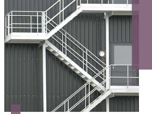 Изготовление и монтаж пожарных лестниц в Красноярске быстро и надежно