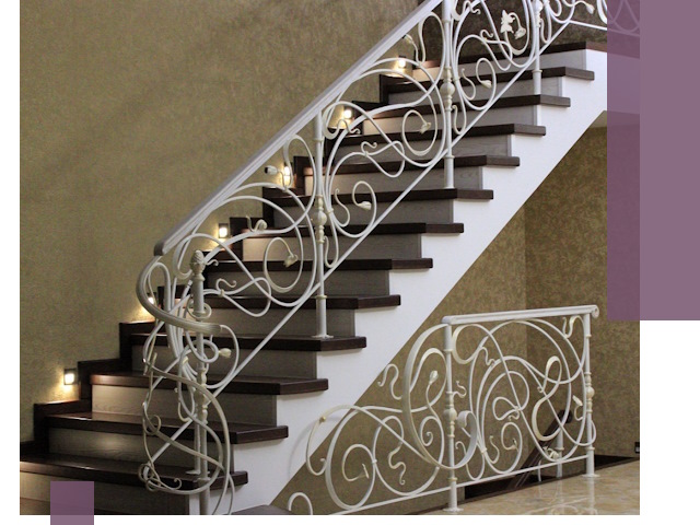 Кованые лестницы под ключ в Красноярске — изготовление и монтаж