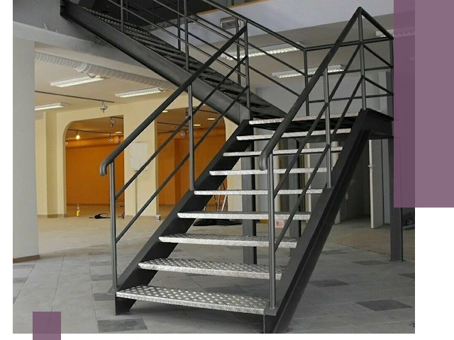 Лестницы для офиса в Красноярске: изготовление, монтаж, демонтаж