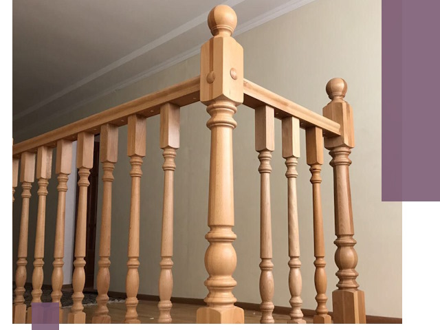 Деревянные перила на заказ в Красноярске: монтаж и изготовление