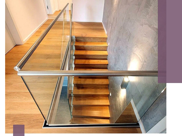 Перила для лестницы в доме — изготовление и монтаж в Красноярске