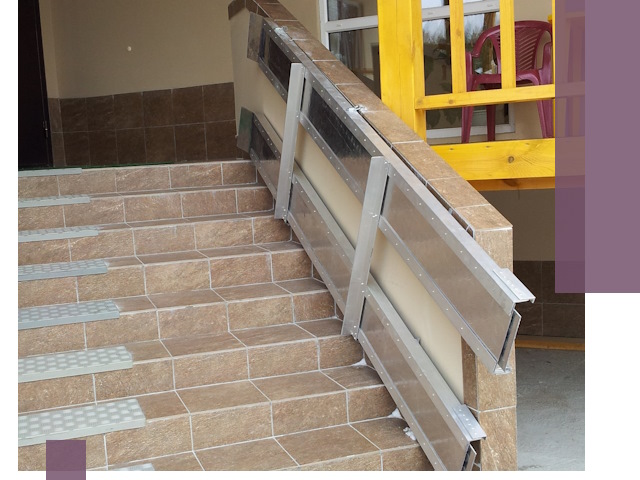 Откидные пандусы под ключ в Красноярске — монтаж и демонтаж